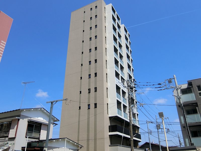 建物外観　築浅分譲マンション！11階角部屋の募集です。