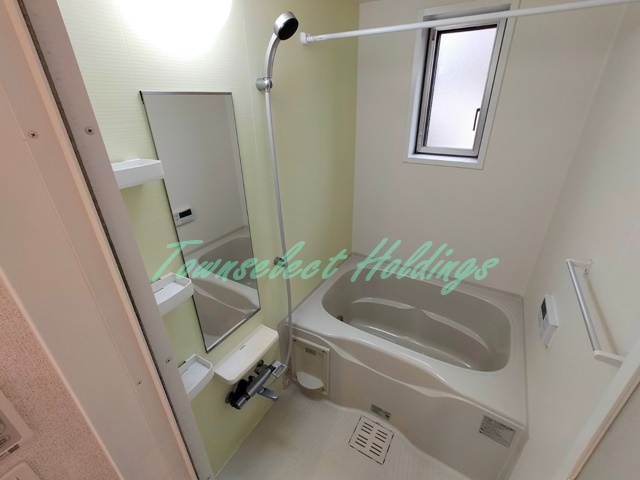 バス・シャワールーム　清潔感のあるお風呂です♪