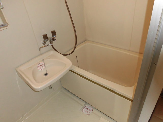 バス・シャワールーム　★洗面ボウル付き浴室★