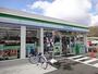 コンビニ　ファミリーマート 宝塚山本駅前店（コンビニ）まで676m
