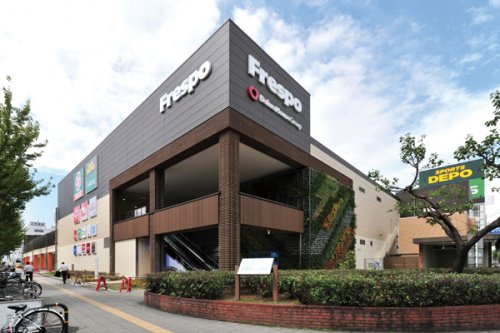 ショッピングセンター　フレスポ長田（ショッピングセンター）まで300m