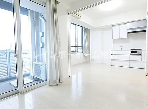 居室・リビング　居間です