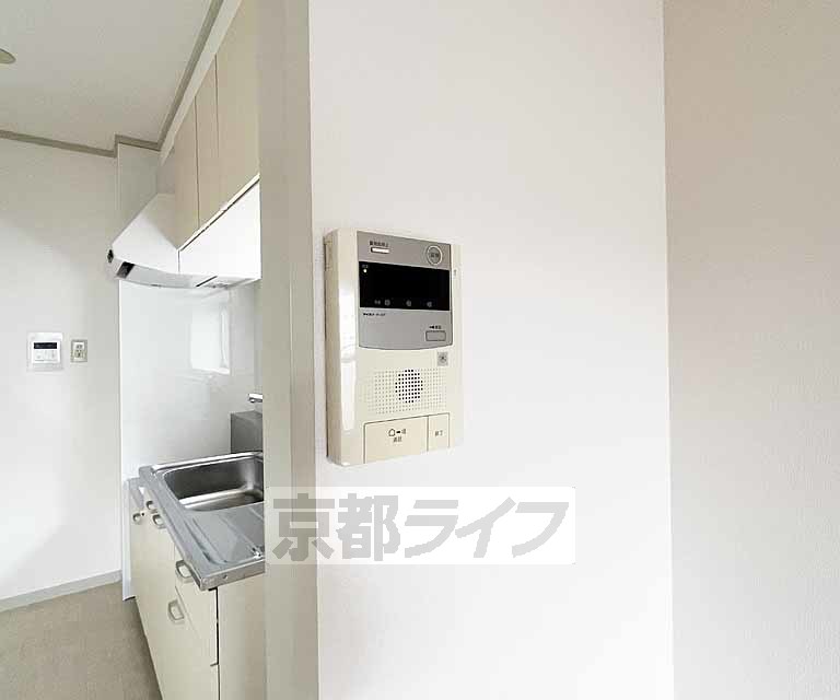 セキュリティ　インターホンつきで安心です。