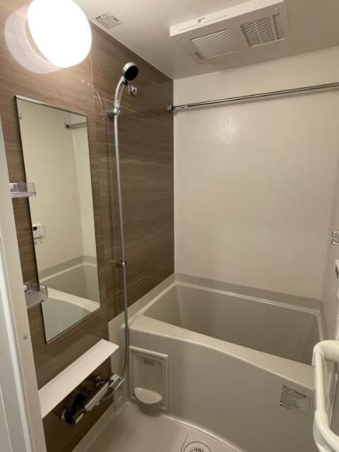 バス・シャワールーム　お風呂で日々の疲れを落としましょう