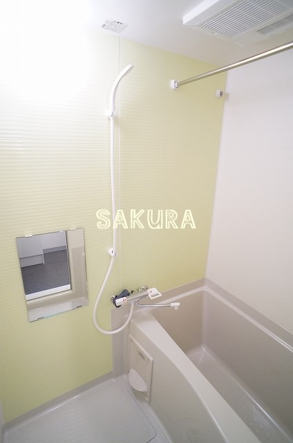 バス・シャワールーム　日々の疲れを癒すお風呂です♪