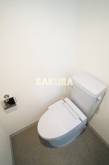 トイレ　落ち着いた色調のトイレです♪