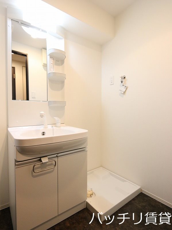 洗面設備　写真は別号室イメージの為、現状を優先致します