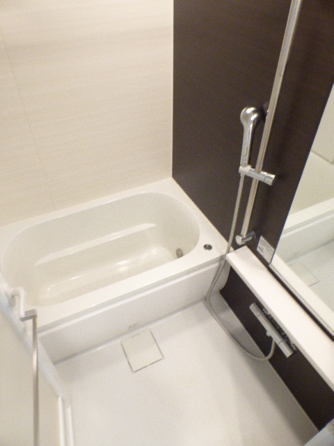 バス・シャワールーム　バスルーム