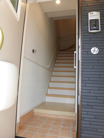 玄関　落ち着いた玄関です