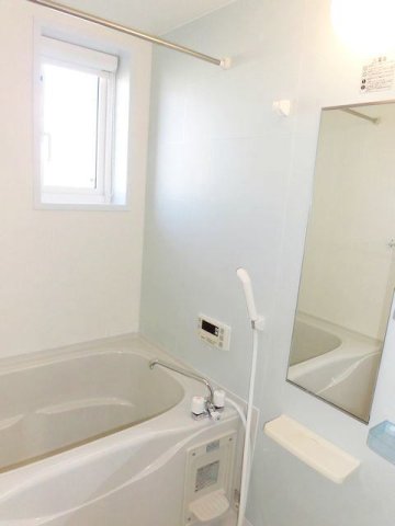 バス・シャワールーム　お風呂で日々の疲れを落としましょう