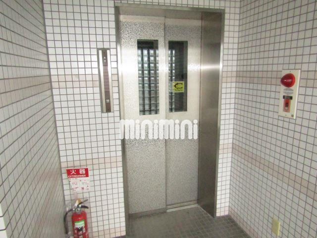 その他共有部分　エレベーター付きマンションです