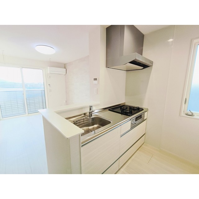 キッチン　同タイプ部屋の画像を使用しています