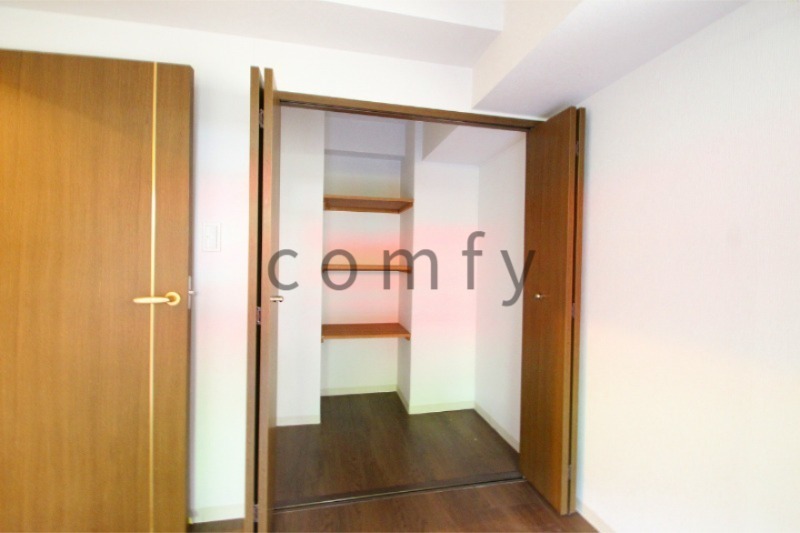 収納　ウォークインクローゼット