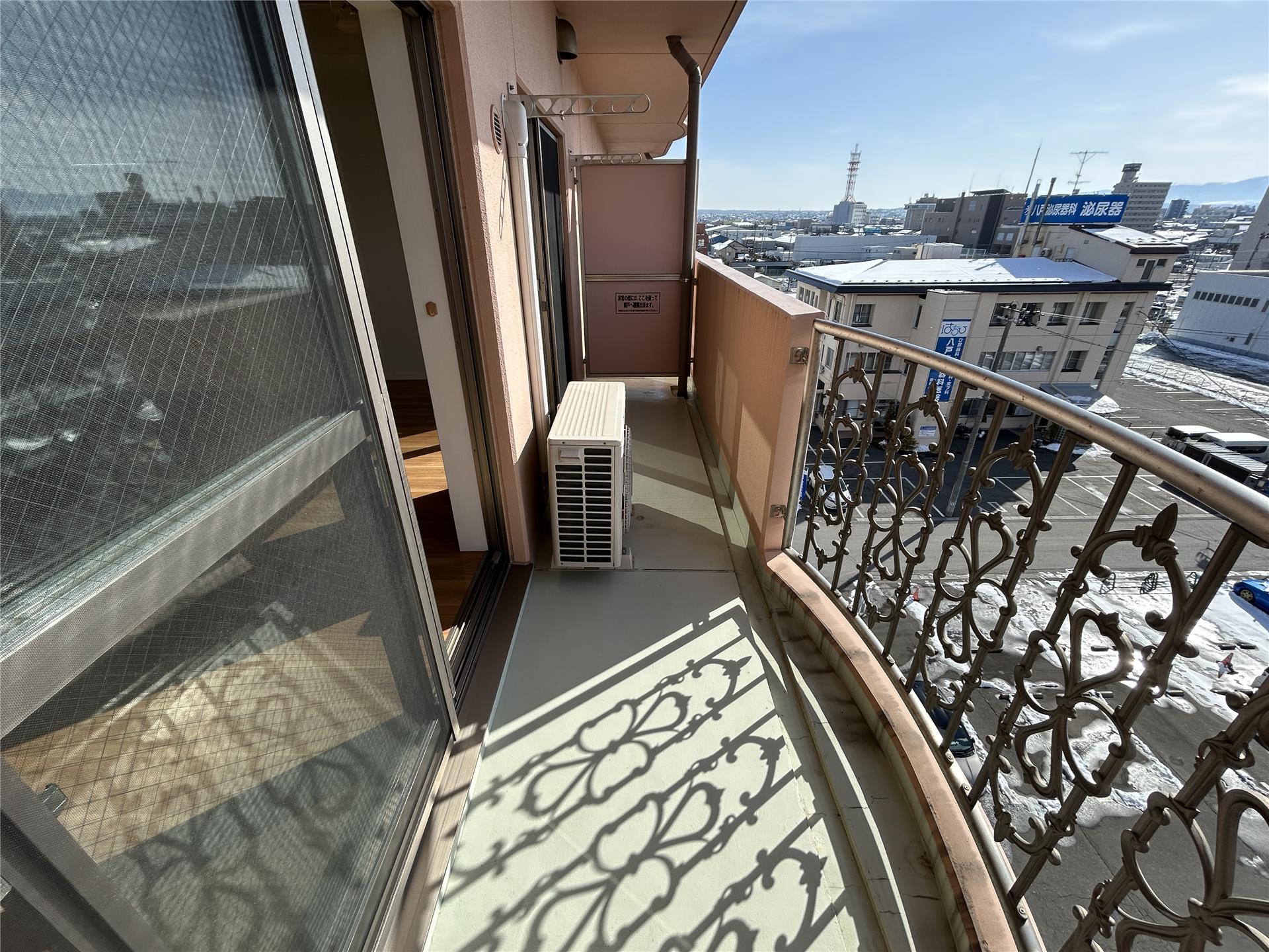 バルコニー　バルコニー