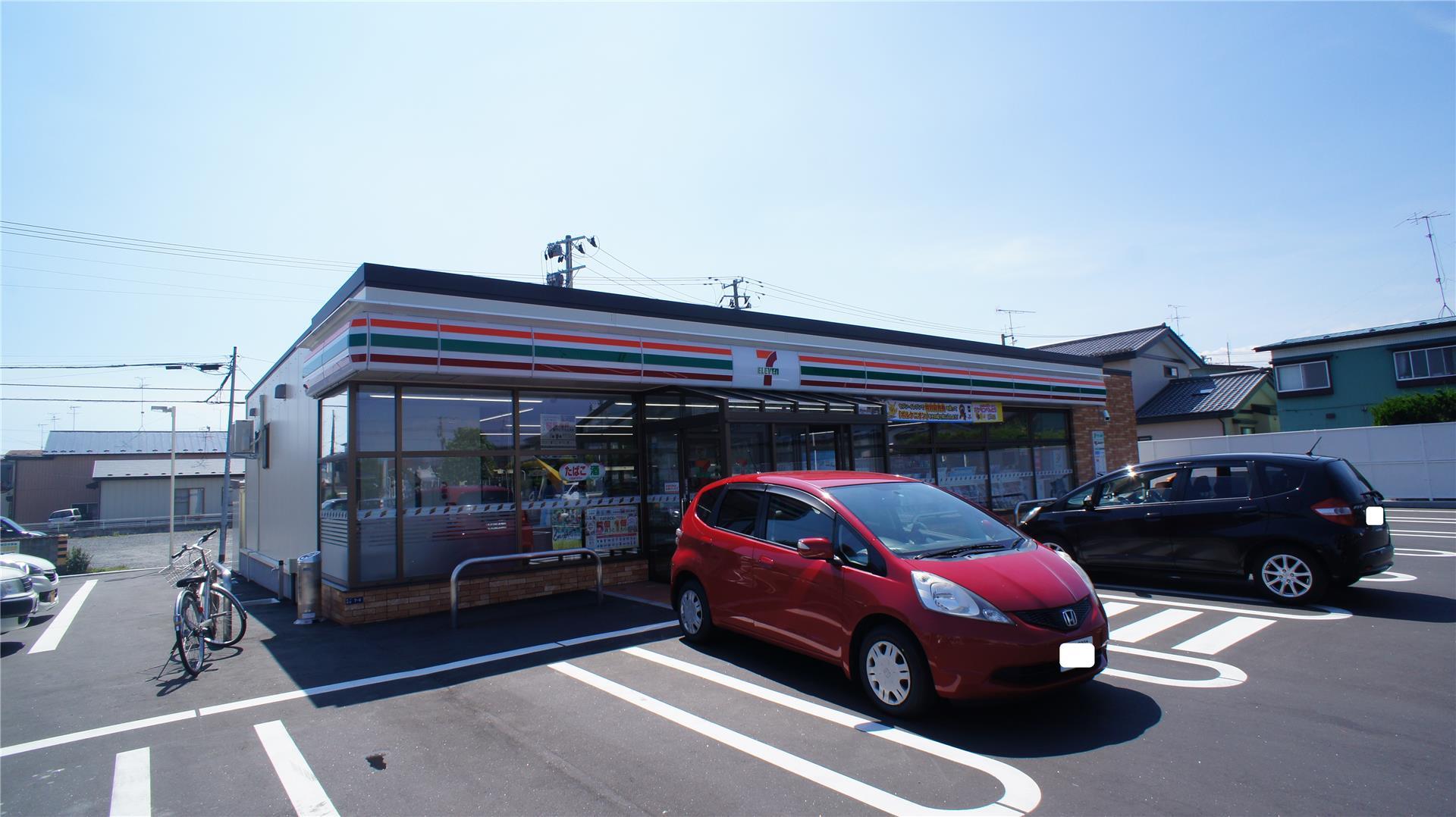 コンビニ　セブンイレブン八戸城下4丁目店（コンビニ）まで307m