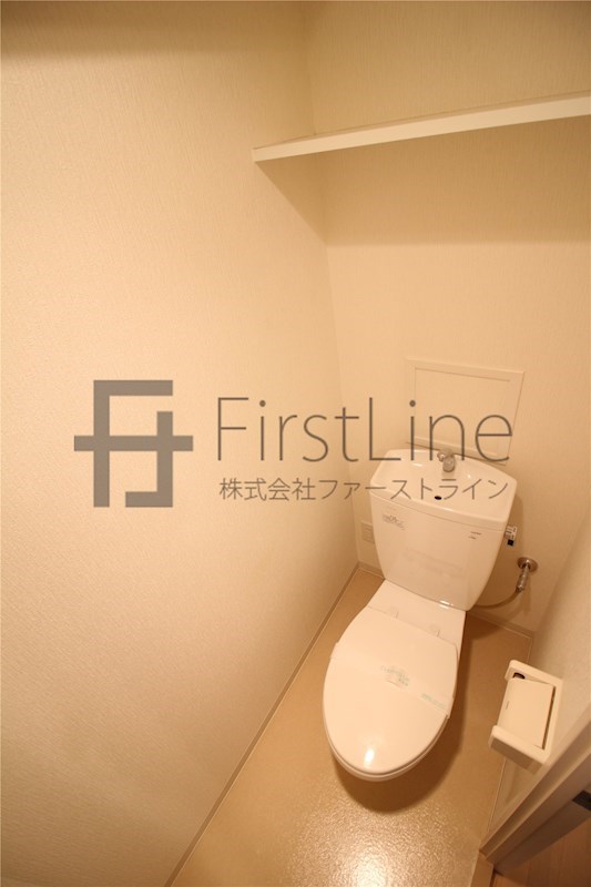 トイレ　別号室の写真です