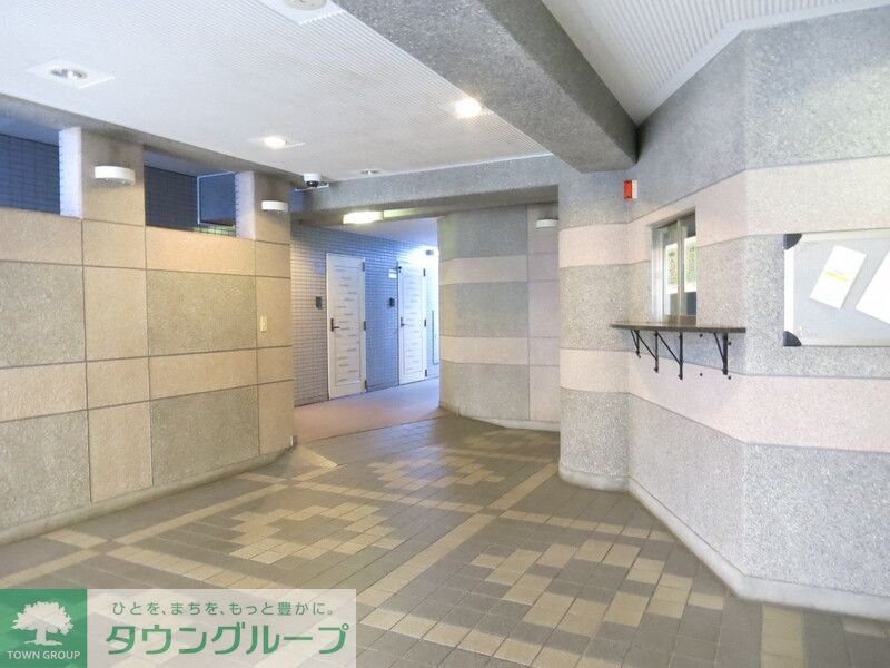 エントランス　エントランス