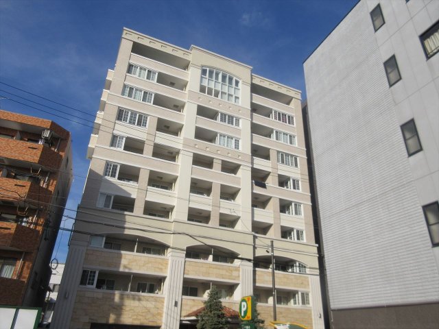建物外観　REPOSER名駅南 ※写真反転、別部屋使用