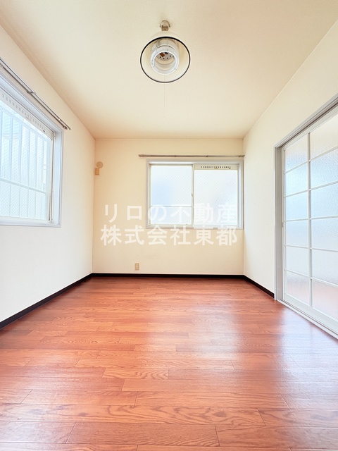 居室・リビング　明るい雰囲気で暮らしやすい！優しい質感の室内がオススメ☆