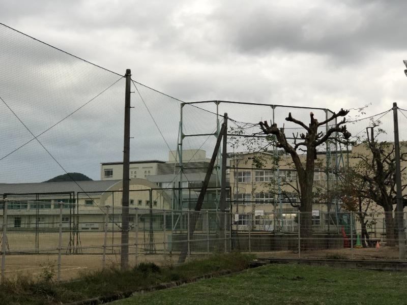 中学校　龍雲中学校（中学校）まで2160m