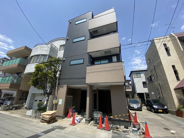 阪神本線 西宮駅 徒歩9分 築6年