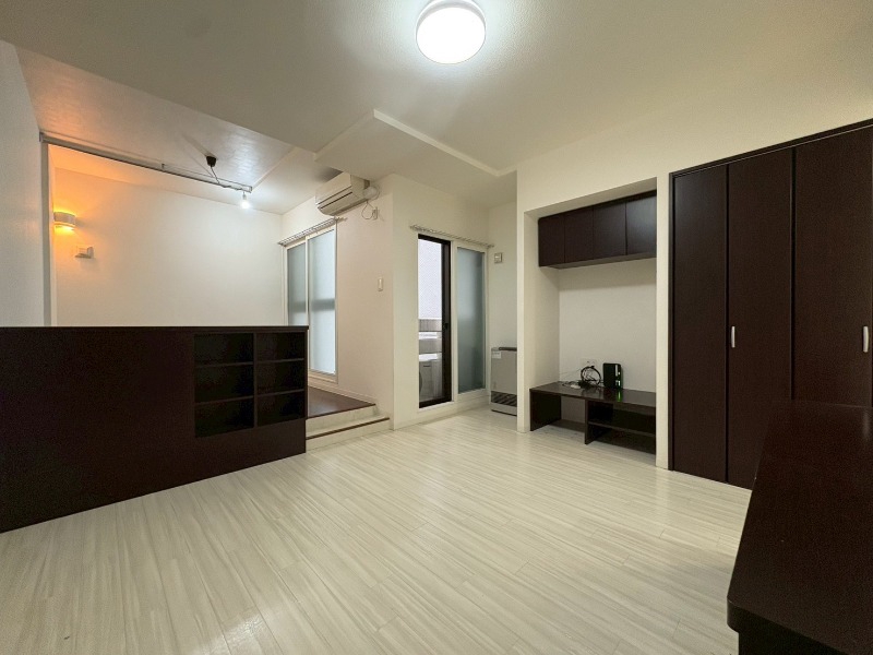 居室・リビング　広くてキレイなお部屋が広がっていて、充実した生活が送れそう。