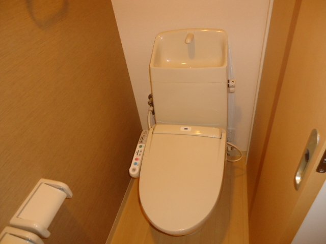 トイレ　シャワー付トイレ
