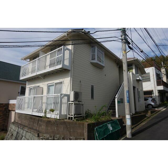 建物外観　高台にあるため眺望良好です