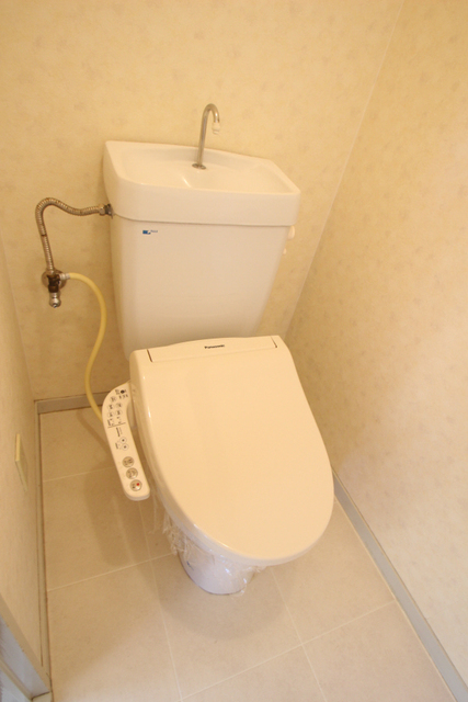 トイレ　同建物内別室の参考写真です。※現況優先