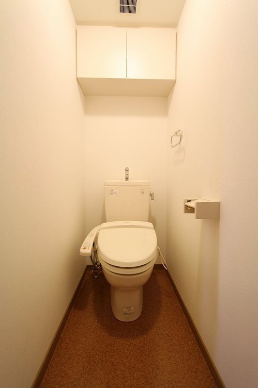 トイレ　退去前につき、同マンション他号室の参考写真