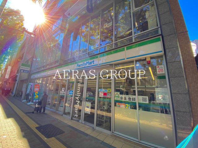コンビニ　ファミリーマート杉並阿佐谷南口店（コンビニ）まで333m