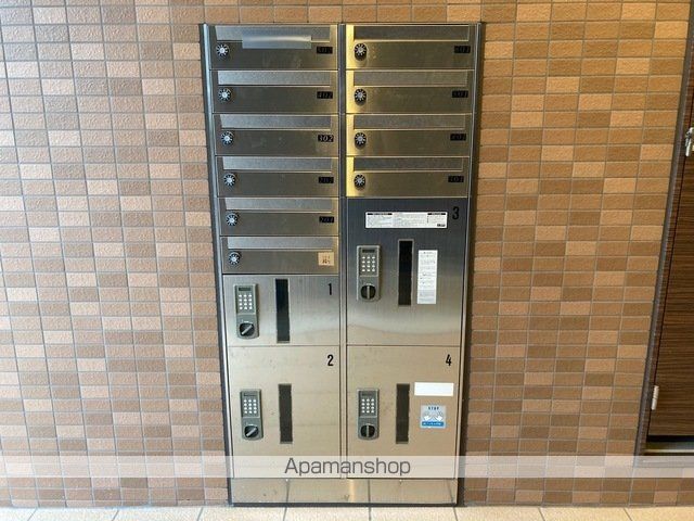 西武新宿線 井荻駅 徒歩8分 6階建 築10年の外観写真