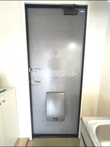 かえでハイツの玄関写真