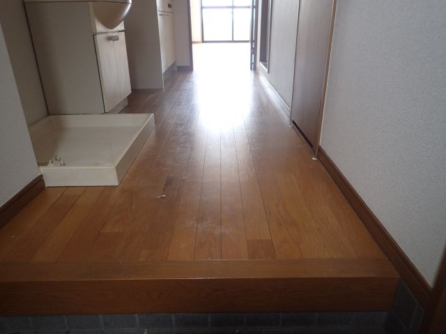 アレグリーアNISHINODAIの玄関写真