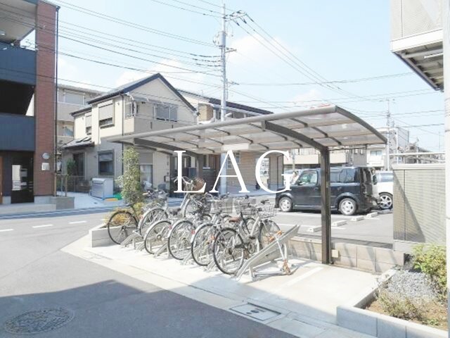 その他　駐輪場です。