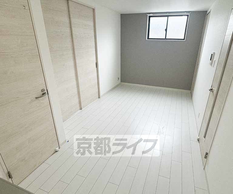 居室・リビング　奥行きのあるお部屋です・
