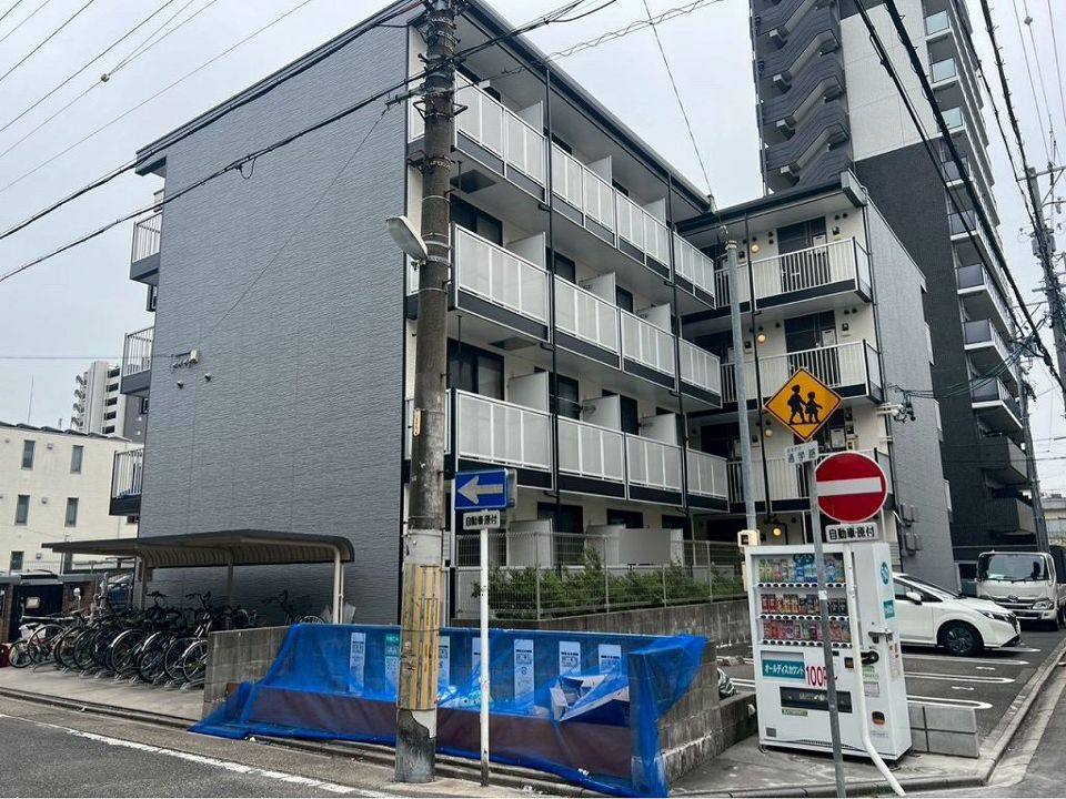 レオパレス中島町の外観写真