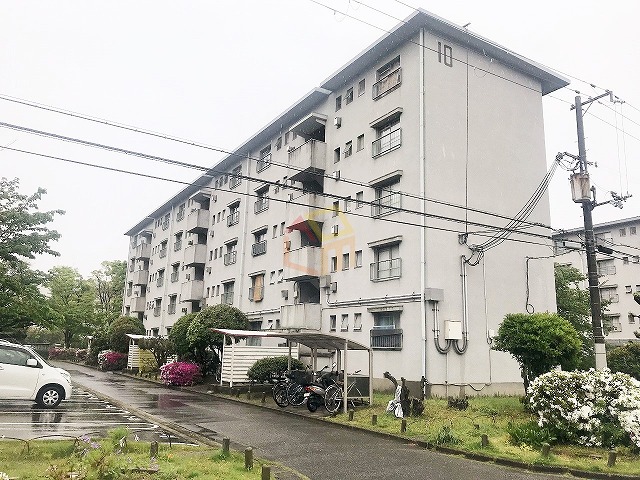 浅香山住宅10棟の建物外観
