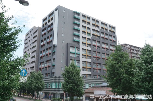 熊本市中央区草葉町のマンションの建物外観