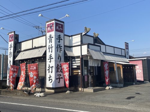 【伊勢崎市間野谷町のアパートの写真】