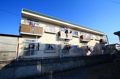 上益城郡益城町大字惣領のアパートの建物外観