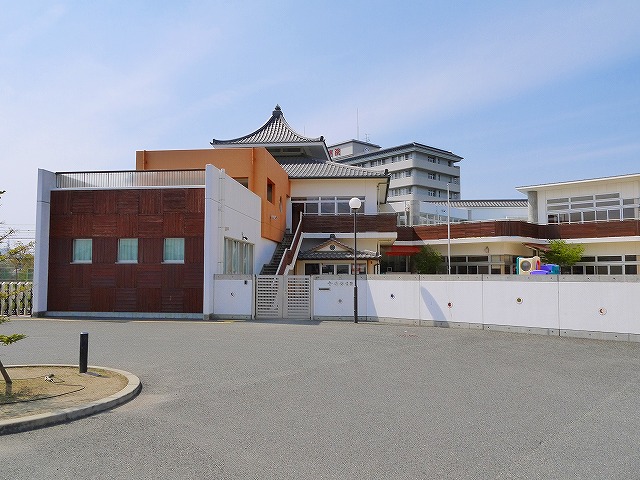 【奈良市西九条町のアパートの幼稚園・保育園】