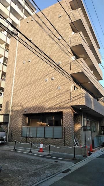 【新宿区上落合のマンションの建物外観】