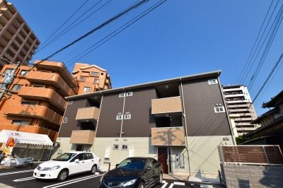 トレス城野館の建物外観