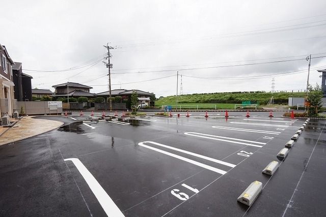 【ソンリッサ茶屋の原　Ｂの駐車場】