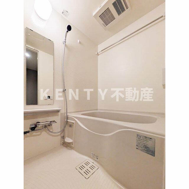 バス・シャワールーム　ゆったり過ごせるお風呂です