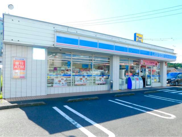 コンビニ　ローソン鹿屋白崎町店（コンビニ）まで304m