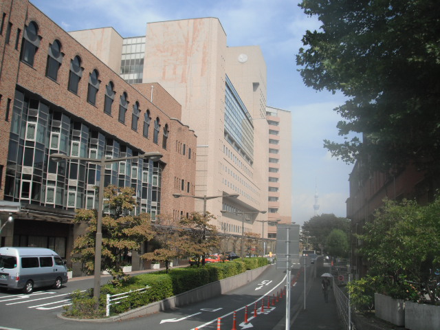 病院　東京大学医学部附属病院（病院）まで2255m