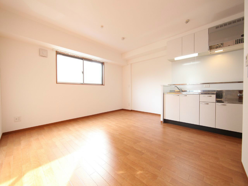 その他　ＬＤＫ10.7帖　角部屋　窓付（換気良好）