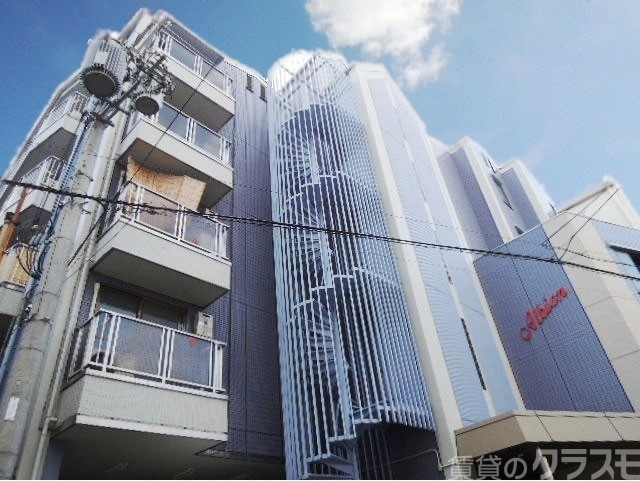 建物外観　セキュリティ面が充実しております。